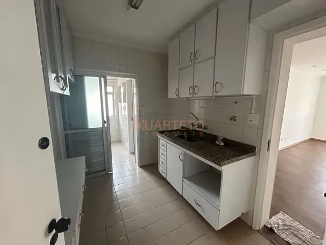 Apartamento 3 quartos e 3 banheiros, à venda, no bairro Jardim Paulista em São Paulo