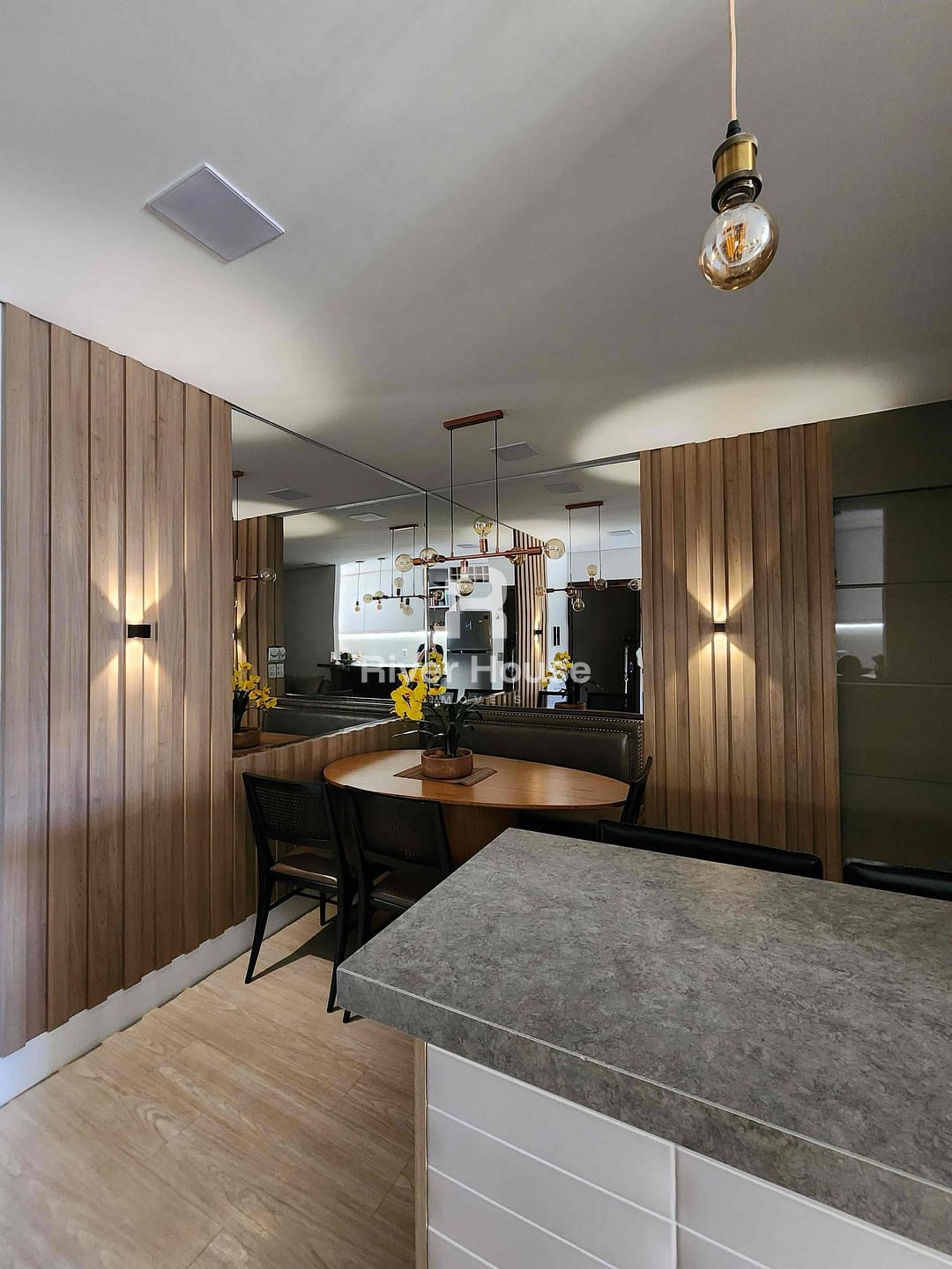 Apartamento à venda com 2 quartos, 65m² - Foto 9