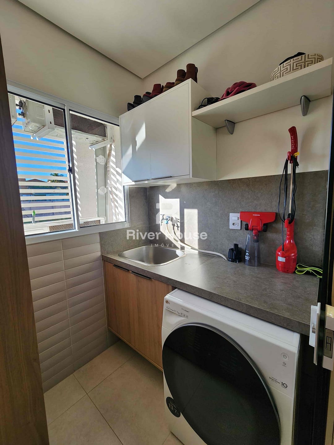 Apartamento à venda com 2 quartos, 65m² - Foto 18