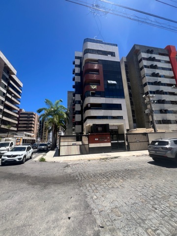 Apartamento 4 quartos e 6 banheiros, à venda, no bairro Ponta Verde em Maceió