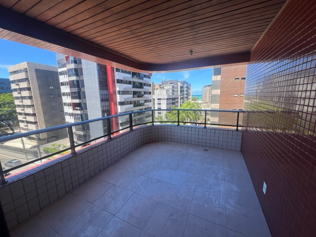 Apartamento 4 quartos e 6 banheiros, à venda, no bairro Ponta Verde em Maceió