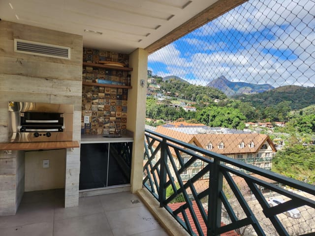 Apartamento à venda, no bairro Itaipava em Petrópolis