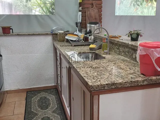 Sobrado com 1800m² 3 quartos e 1 banheiro, à venda, no bairro Conjunto Habitacional Brás Cubas em Mogi das Cruzes