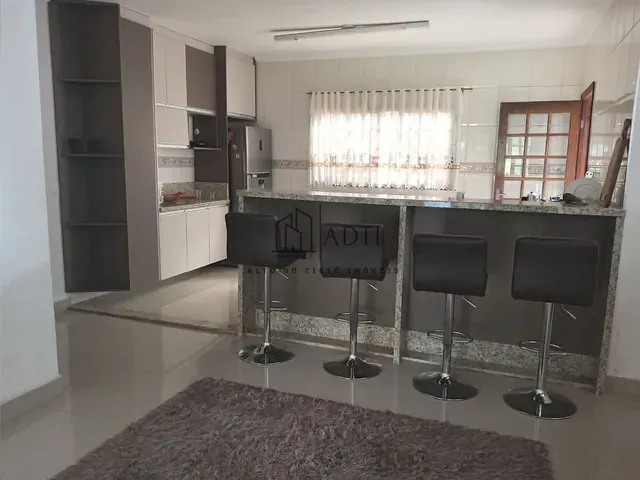 Sobrado com 1800m² 3 quartos e 1 banheiro, à venda, no bairro Conjunto Habitacional Brás Cubas em Mogi das Cruzes