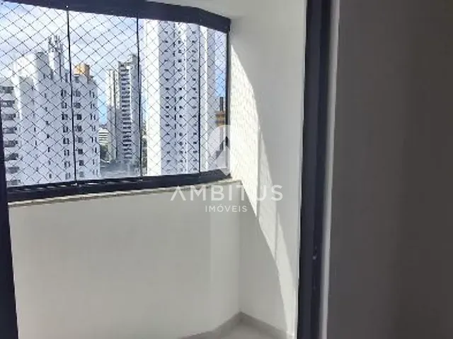 Apartamento com 154m² 3 quartos e 3 banheiros, para alugar, no bairro Candeal em Salvador