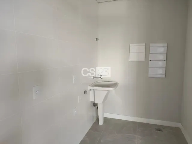Apartamento com 137m² 3 quartos e 2 banheiros, à venda, no bairro Centro em Londrina