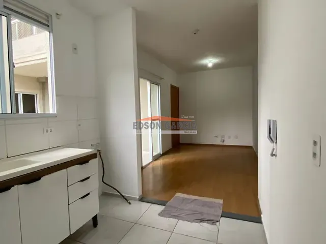 Apartamento 2 quartos e 1 banheiro, para alugar, no bairro Caguassu em Sorocaba