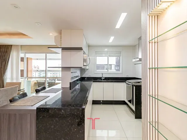 Apartamento com 153m² 2 quartos e 3 banheiros, à venda, no bairro Cristo Rei em Curitiba
