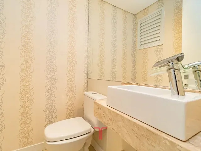 Apartamento com 153m² 2 quartos e 3 banheiros, à venda, no bairro Cristo Rei em Curitiba