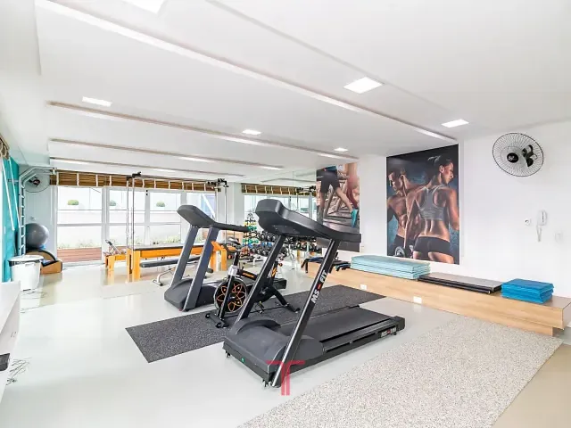 Apartamento com 153m² 2 quartos e 3 banheiros, à venda, no bairro Cristo Rei em Curitiba