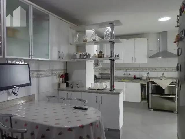 Apartamento 4 quartos e 3 banheiros, à venda, no bairro Centro em Nova Iguaçu