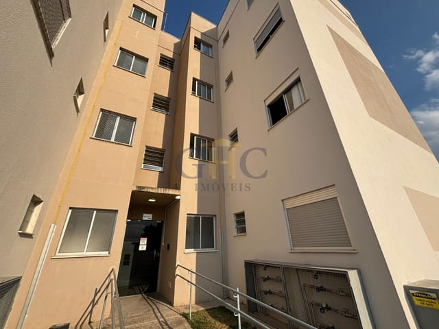 Apartamento com 43m² 2 quartos e 1 banheiro, para alugar, no bairro Vila Santa Isabel em Salto de Pirapora