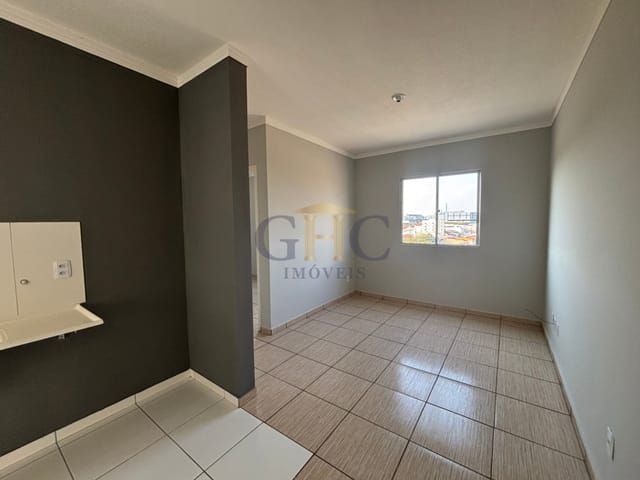 Apartamento com 43m² 2 quartos e 1 banheiro, para alugar, no bairro Vila Santa Isabel em Salto de Pirapora