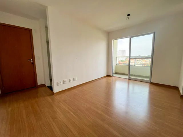 Apartamento com 55m² 2 quartos e 2 banheiros, para alugar, no bairro Fundação da Casa Popular em Campinas