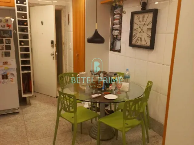 Apartamento com 363m² 5 quartos e 3 banheiros, à venda ou para alugar, no bairro Leblon em Rio de Janeiro