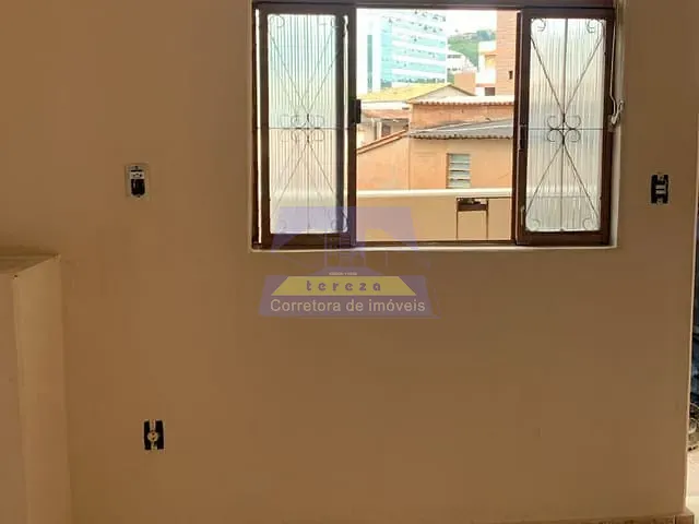 Apartamento 2 quartos e 1 banheiro, para alugar, no bairro Juca Rosa em Itabira