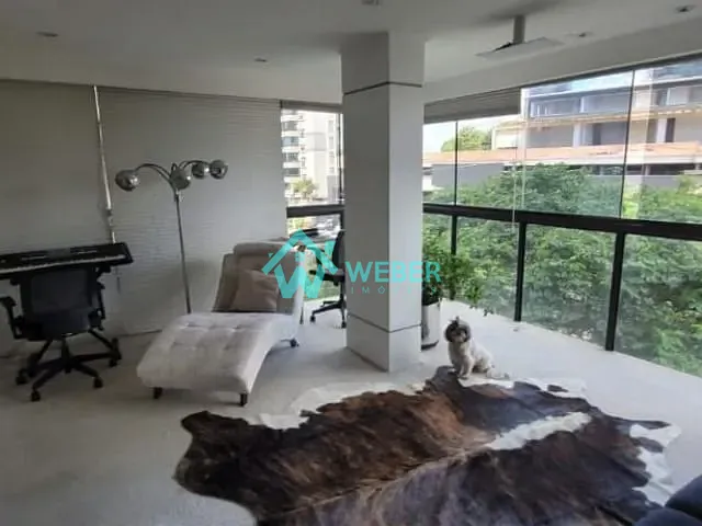 Apartamento com 388m² 3 quartos e 2 banheiros, para alugar, no bairro Centro em Novo Hamburgo