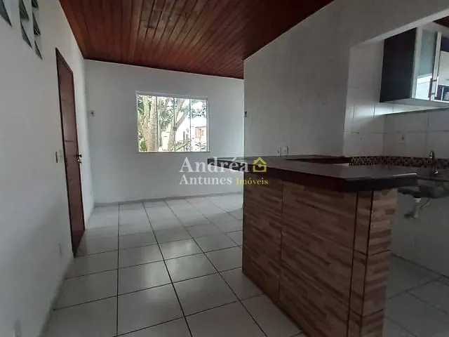 Apartamento 2 quartos e 1 banheiro, para alugar, no bairro Parque Riviera em Cabo Frio