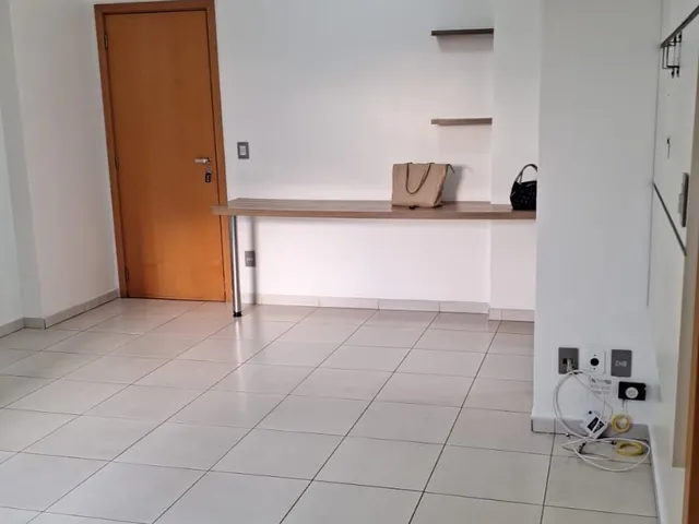 Apartamento 2 quartos e 1 banheiro, para alugar, no bairro Vila Maria José em Goiânia
