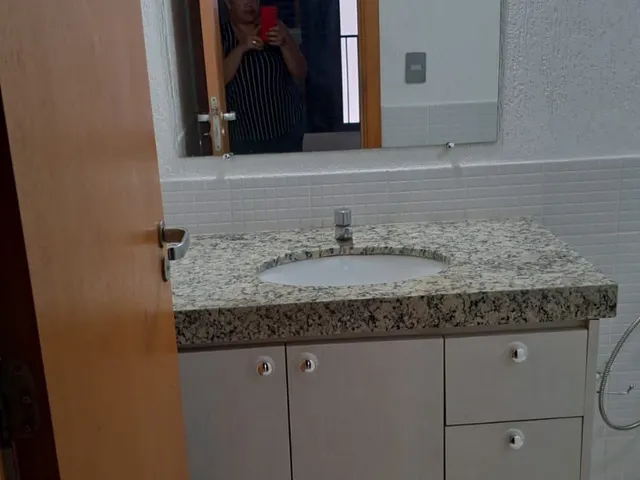 Apartamento 2 quartos e 1 banheiro, para alugar, no bairro Vila Maria José em Goiânia