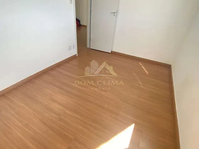Apartamento com 54m² 2 quartos e 1 banheiro, para alugar, no bairro Bandeirantes em Juiz de Fora
