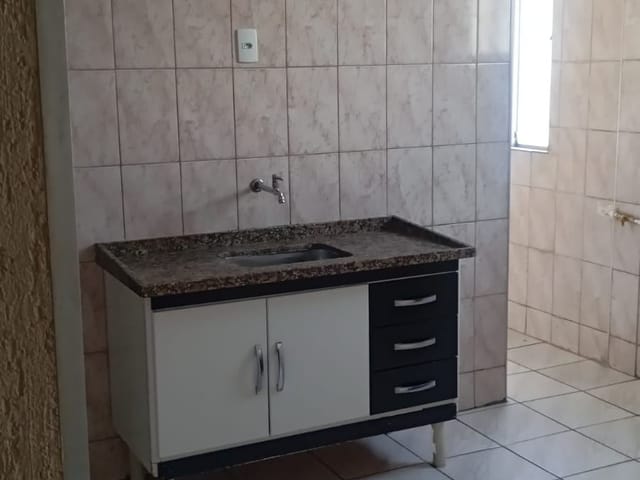 Apartamento 2 quartos e 1 banheiro, à venda, no bairro Conjunto Residencial José Bonifácio em São Paulo