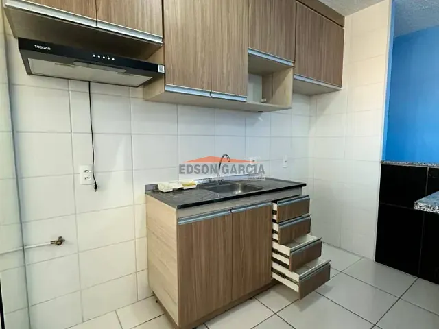 Apartamento 2 quartos e 1 banheiro, para alugar, no bairro Parque São Bento em Sorocaba