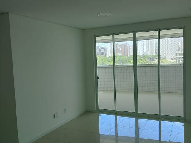 Apartamento 4 quartos e 5 banheiros, à venda, no bairro Renascença em São Luís