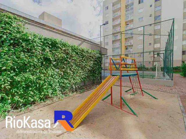 Apartamento 3 quartos e 2 banheiros, à venda ou para alugar, no bairro Jardim Londrilar em Londrina