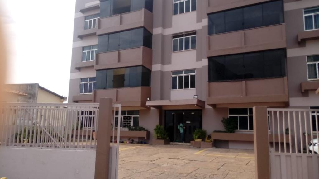 Apartamento à venda com 3 quartos, 100m² - Foto 1