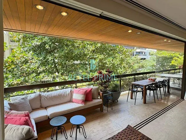 Apartamento com 321m² 4 quartos e 3 banheiros, à venda, no bairro Leblon em Rio de Janeiro