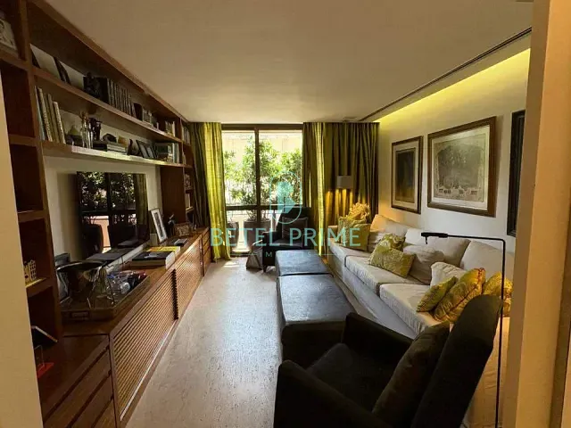 Apartamento com 321m² 4 quartos e 3 banheiros, à venda, no bairro Leblon em Rio de Janeiro
