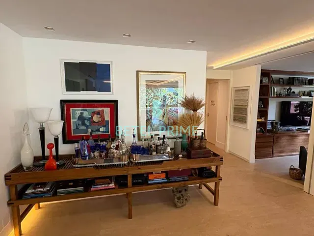 Apartamento com 321m² 4 quartos e 3 banheiros, à venda, no bairro Leblon em Rio de Janeiro