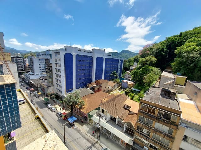 Apartamento 2 quartos e 2 banheiros, à venda, no bairro Centro em Petrópolis