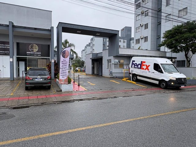 Apartamento 2 quartos e 1 banheiro, para alugar, no bairro Ponte do Imaruim em Palhoça