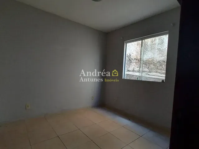 Apartamento 2 quartos e 1 banheiro, para alugar, no bairro Vinhateiro em São Pedro da Aldeia