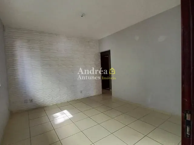 Apartamento 2 quartos e 1 banheiro, para alugar, no bairro Vinhateiro em São Pedro da Aldeia