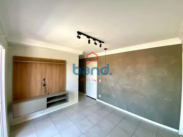 Apartamento com 65m² 2 quartos e 1 banheiro, à venda ou para alugar, no bairro Parque Residencial Rafael Alcalá em Porto Feliz