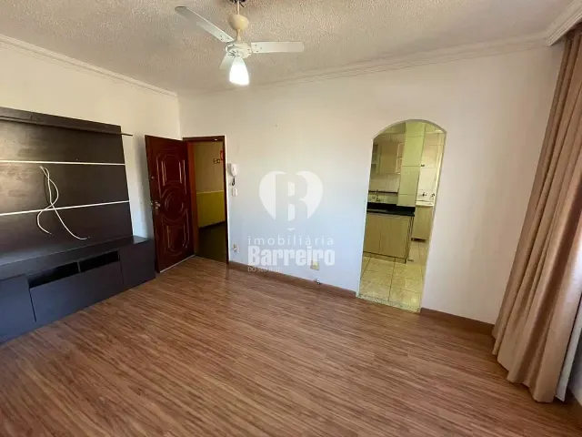 Apartamento 2 quartos e 1 banheiro, à venda, no bairro Flávio de Oliveira (Barreiro) em Belo Horizonte
