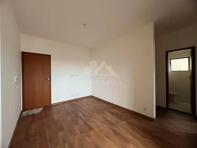 Apartamento 2 quartos e 1 banheiro, à venda, no bairro Bairu em Juiz de Fora