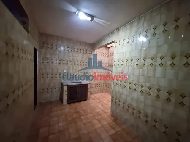 Apartamento 2 quartos e 1 banheiro, à venda, no bairro Ano Bom em Barra Mansa