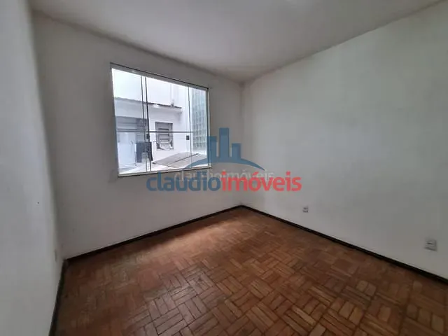 Apartamento 2 quartos e 1 banheiro, à venda, no bairro Ano Bom em Barra Mansa