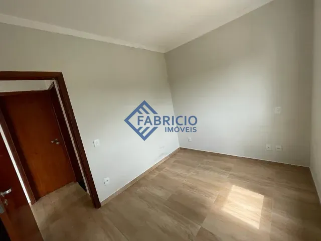 Apartamento com 60m² 3 quartos e 1 banheiro, para alugar, no bairro Ponte Alta em Valinhos