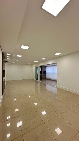 Apartamento com 200m² 3 quartos e 5 banheiros, para alugar, no bairro Gleba Palhano em Londrina