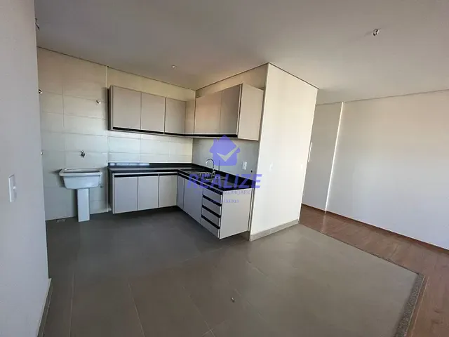 Apartamento com 177m² 3 quartos e 3 banheiros, à venda, no bairro Centro em Botucatu