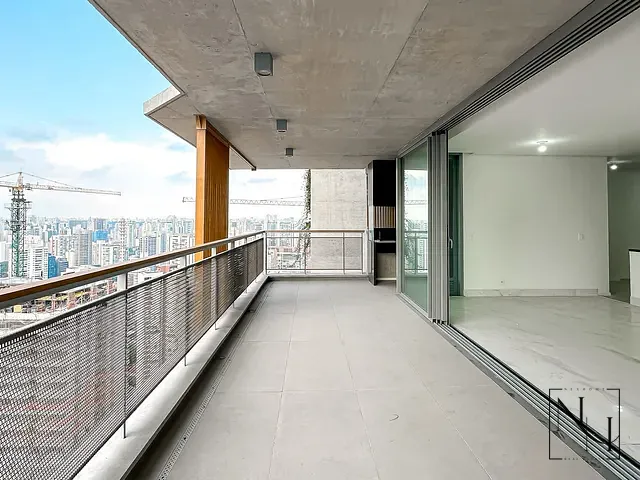 Apartamento com 167m² 3 quartos e 5 banheiros, à venda, no bairro Jardim das Acácias em São Paulo
