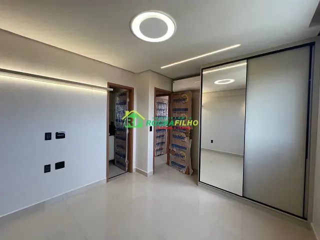 Apartamento com 94m² 4 quartos e 2 banheiros, à venda ou para alugar, no bairro Monte Castelo em Teresina