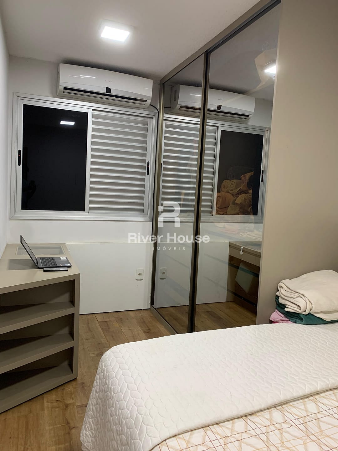 Apartamento à venda com 2 quartos, 70m² - Foto 16
