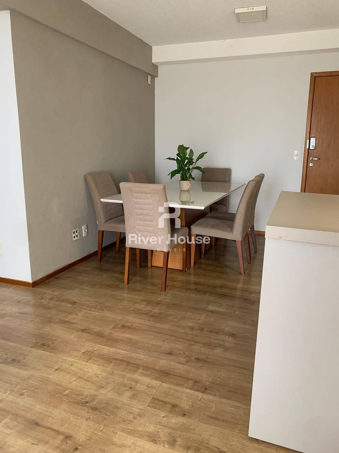 Apartamento à venda com 2 quartos, 70m² - Foto 17