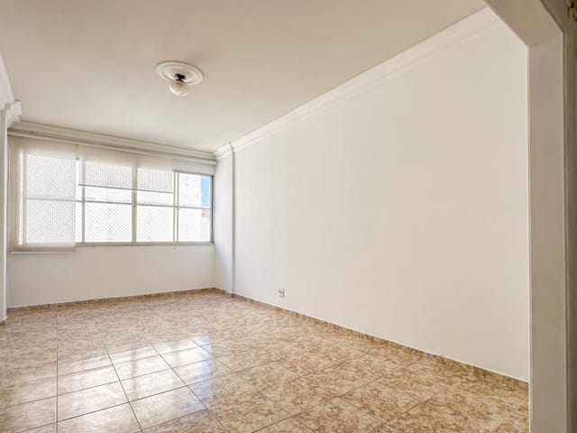 Foto do Apartamento - 3 Qts, Sol da manhã e 2 vagas no Leme | Vizinhos do Leme